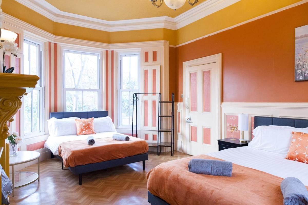 Victorian Elegance At Kingscliffe, Sleeps 17 Villa Manchester Exteriör bild