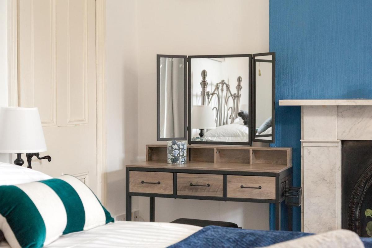 Victorian Elegance At Kingscliffe, Sleeps 17 Villa Manchester Exteriör bild