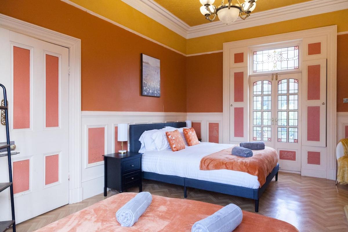 Victorian Elegance At Kingscliffe, Sleeps 17 Villa Manchester Exteriör bild