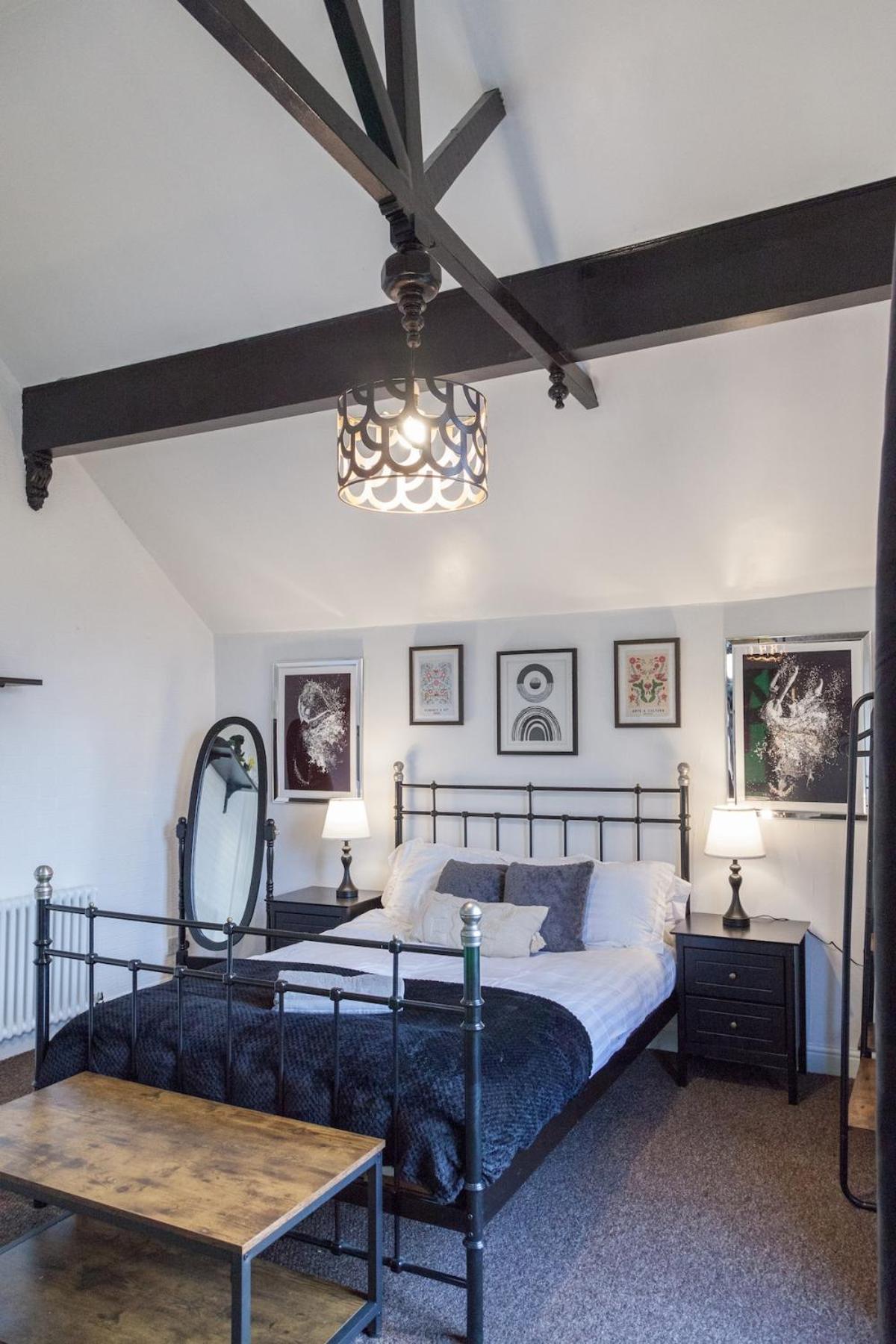 Victorian Elegance At Kingscliffe, Sleeps 17 Villa Manchester Exteriör bild